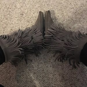 Minnetonka 3 layer fringe boots